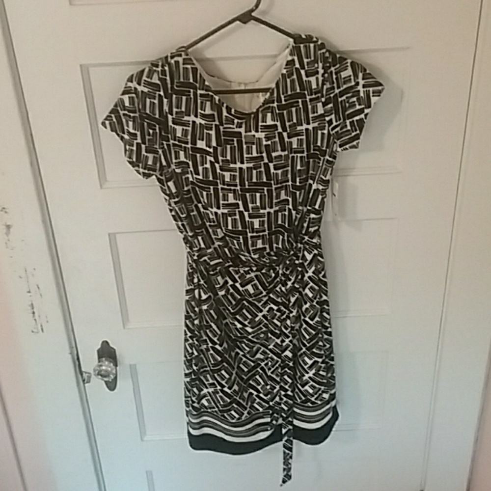 Lovely Wear-to-work Dress